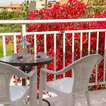 Theodora Apartament
